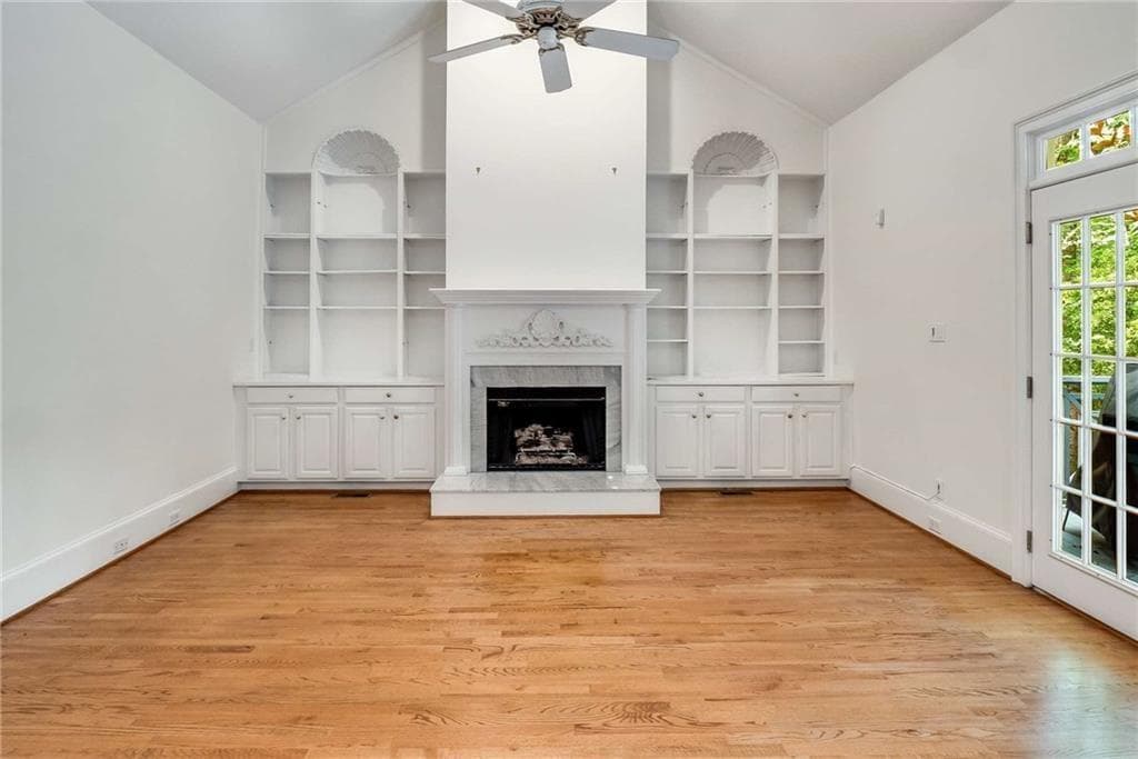 4 bedroom, 5 bathroom, 4,035 sq ft single family residence for rent at 448 Ivy Park Ln Lane, Atlanta, GA 30342 for $6,500 a month — photo 8