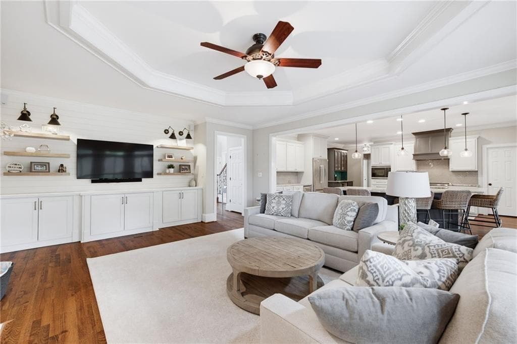 6 bedroom, 5 bathroom, 6,283 sq ft single family residence under contract at 5190 Wild Ginger Cove, Peachtree Corners, GA 30092 — photo 7