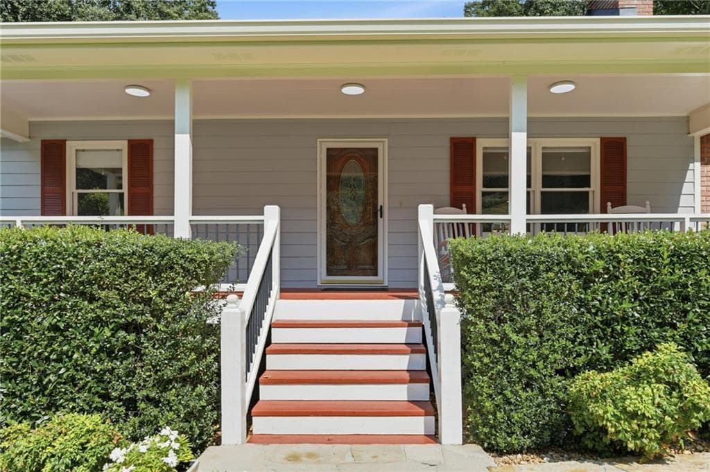 4 bedroom, 3 bathroom, 2,976 sq ft single family residence for sale at 3992 Doc Sams Road, Cumming, GA 30028 — photo 7