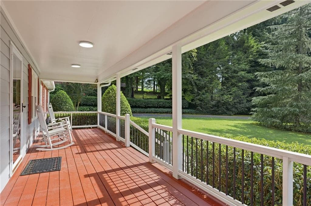4 bedroom, 3 bathroom, 2,976 sq ft single family residence for sale at 3992 Doc Sams Road, Cumming, GA 30028 — photo 8