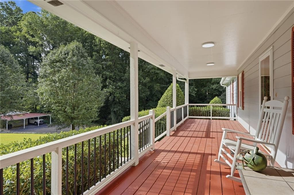 4 bedroom, 3 bathroom, 2,976 sq ft single family residence for sale at 3992 Doc Sams Road, Cumming, GA 30028 — photo 9