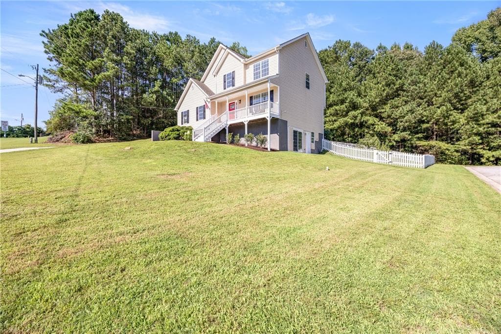 4 bedroom, 4 bathroom, 3,364 sq ft single family residence under contract at 9333 Melody Circle, Covington, GA 30014 — photo 3