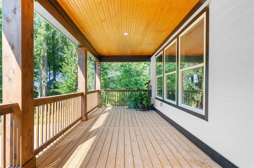 4 bedroom, 4 bathroom, 4,913 sq ft single family residence for sale at 170 Lakeview Lane, Fayetteville, GA 30214 — photo 5