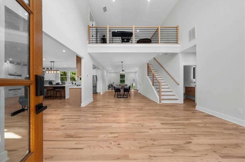 4 bedroom, 4 bathroom, 4,913 sq ft single family residence for sale at 170 Lakeview Lane, Fayetteville, GA 30214 — photo 6