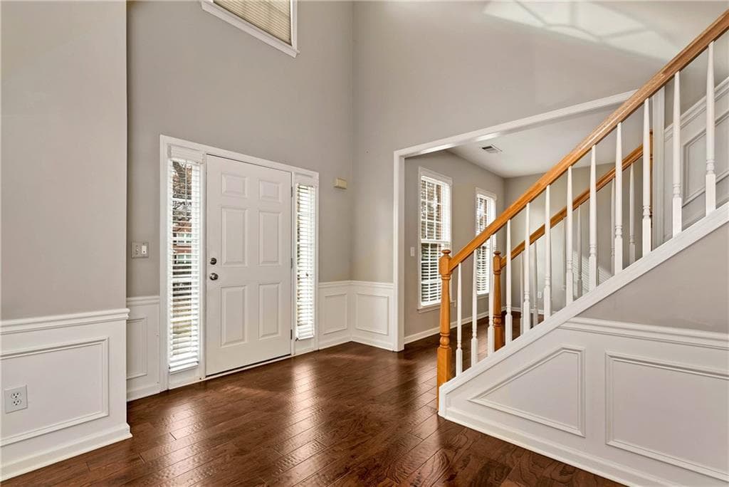 4 bedroom, 3 bathroom, 2,730 sq ft single family residence for sale at 7530 Newstead Drive, Cumming, GA 30041 — photo 10