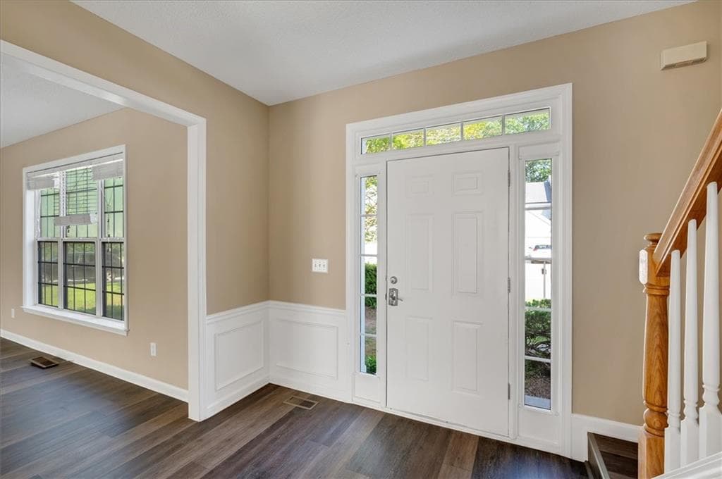 4 bedroom, 3 bathroom, 2,284 sq ft single family residence for rent at 11585 Crossington Road, Johns Creek, GA 30005 for $3,500 a month — photo 2