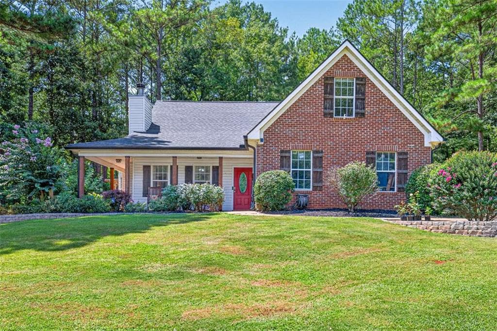 4 bedroom, 2 bathroom, 1,897 sq ft single family residence under contract at 1041 Matthews Way, Mcdonough, GA 30252 — photo 3