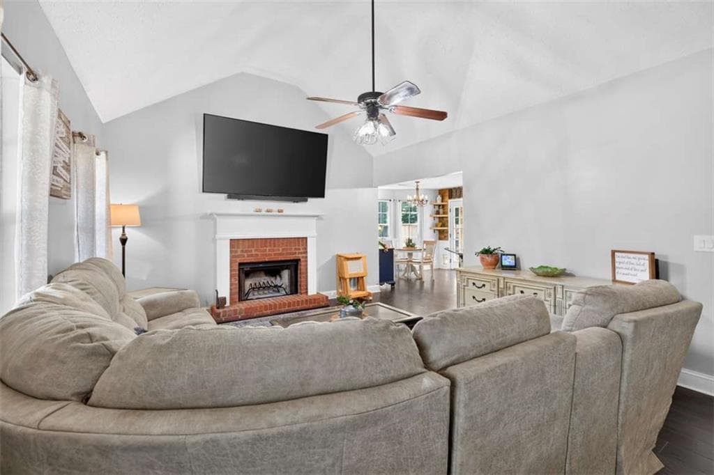 4 bedroom, 2 bathroom, 1,897 sq ft single family residence under contract at 1041 Matthews Way, Mcdonough, GA 30252 — photo 10
