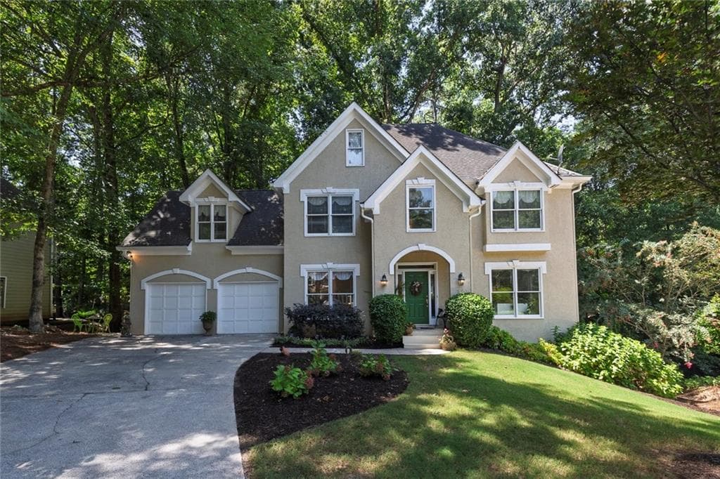 6 bedroom, 4 bathroom, 3,364 sq ft single family residence for sale at 1914 Lilac Ridge Drive, Woodstock, GA 30189