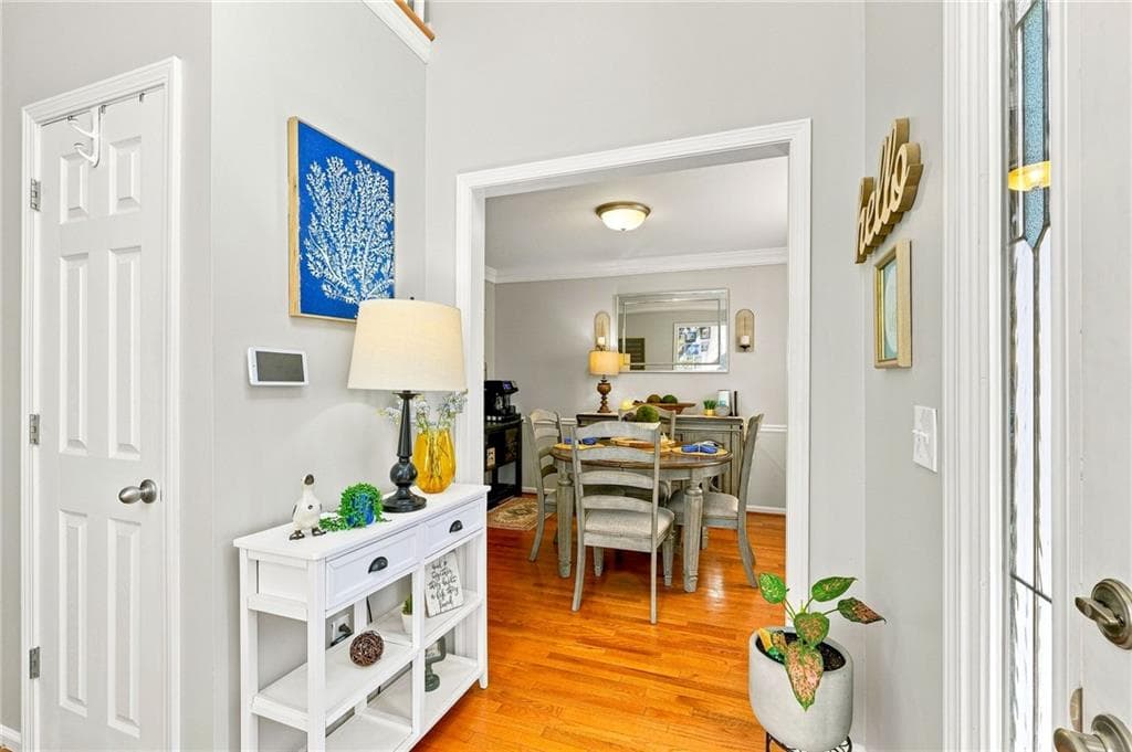 5 bedroom, 4 bathroom, 3,592 sq ft single family residence for sale at 5863 Bay View Drive, Buford, GA 30518 — photo 9
