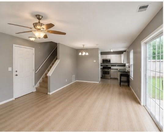 3 bedroom, 3 bathroom, 1,232 sq ft single family residence under contract at 170 Windcroft Court, Acworth, GA 30101 — photo 4