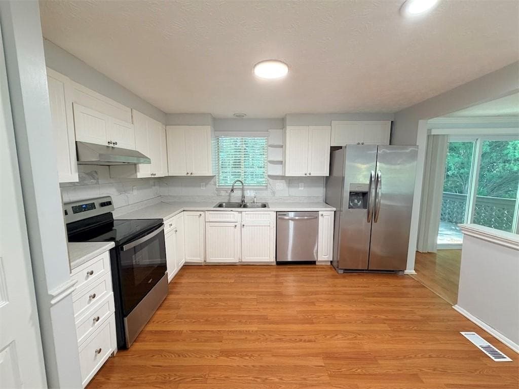 4 bedroom, 3 bathroom, 1,999 sq ft single family residence for rent at 4421 Hopkins Lake Drive, Duluth, GA 30096 for $2,500 a month — photo 5