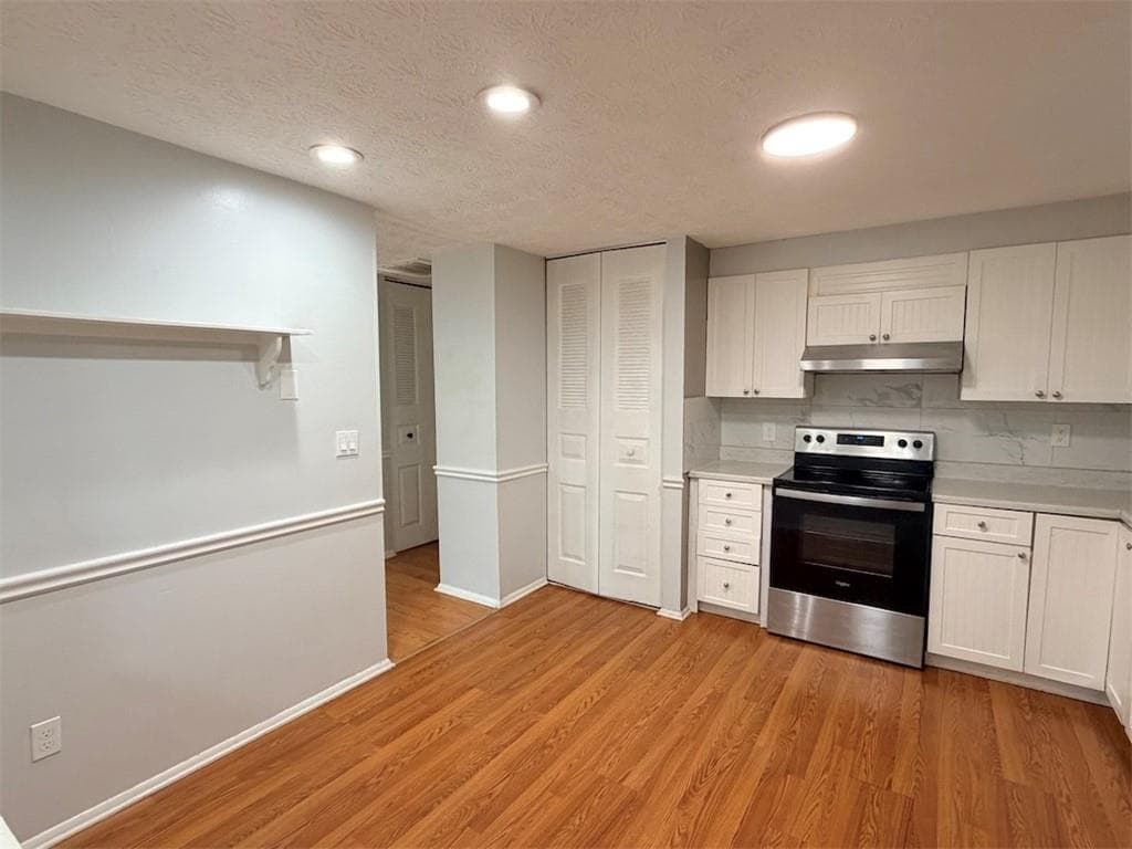 4 bedroom, 3 bathroom, 1,999 sq ft single family residence for rent at 4421 Hopkins Lake Drive, Duluth, GA 30096 for $2,500 a month — photo 6