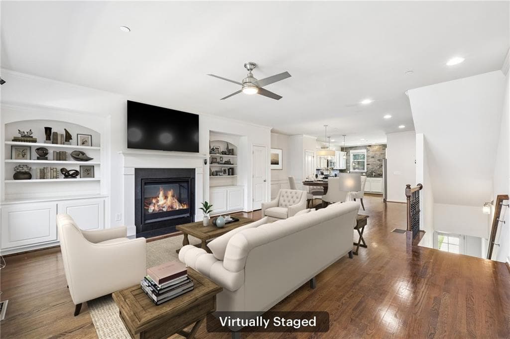 3 bedroom, 4 bathroom, 2,296 sq ft townhouse for sale at 1349 Hawthorne Avenue, Smyrna, GA 30080 — photo 2