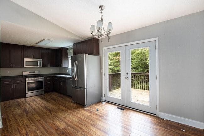 3 bedroom, 2 bathroom, 2,008 sq ft single family residence for sale at 8955 Ochil Lane, Winston, GA 30187 — photo 10