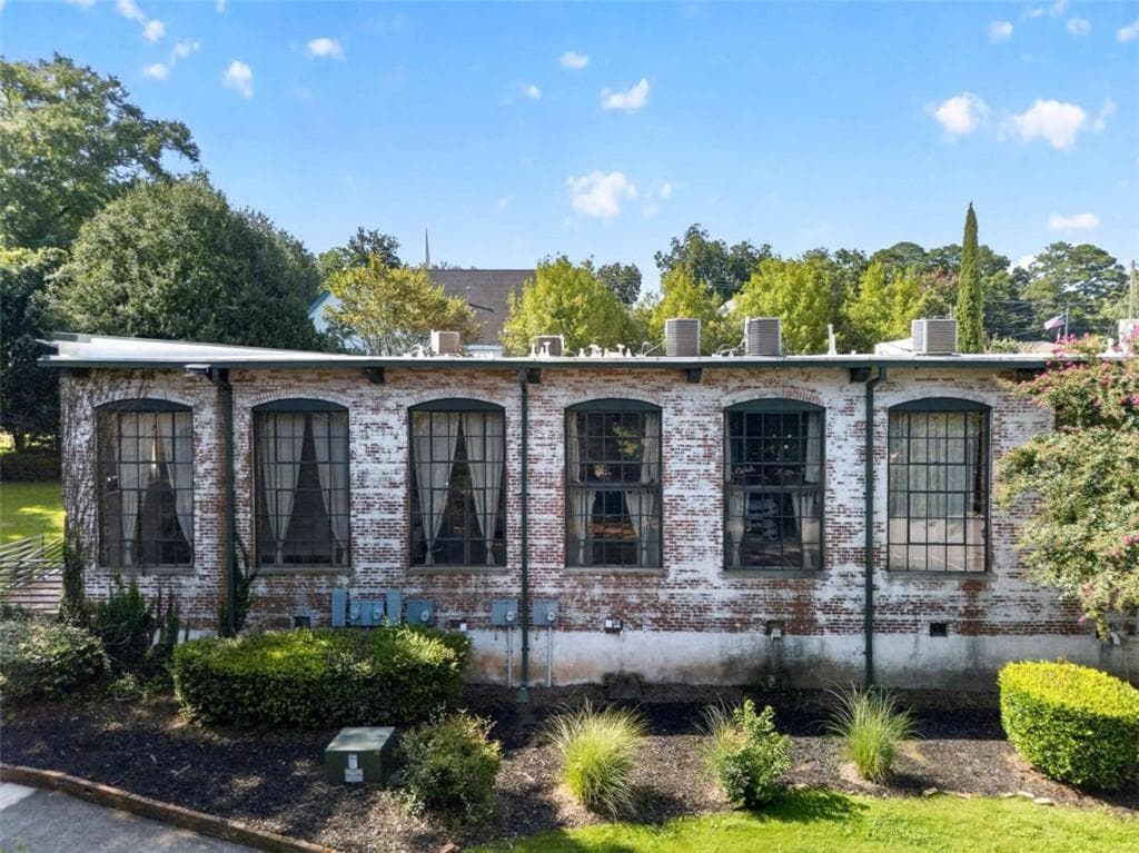 2 bedroom, 2 bathroom, 1,280 sq ft condominium under contract at 10 James Street 1A, Hampton, GA 30228 — photo 3