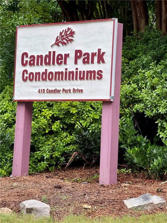 1 bedroom, 1 bathroom, 840 sq ft condominium for rent at 410 Candler Park Drive A1, Atlanta, GA 30307 for $1,600 a month — photo 1 of 23