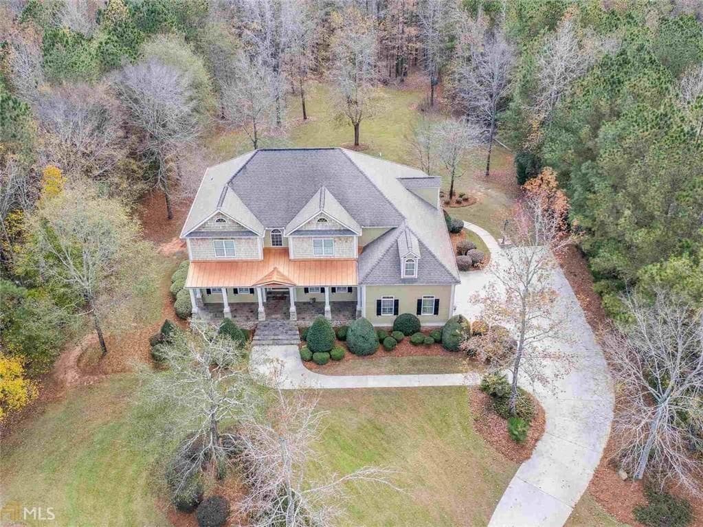 6 bedroom, 5 bathroom, 6,790 sq ft single family residence for sale at 442 Heritage Lake Drive, Griffin, GA 30224 — photo 2