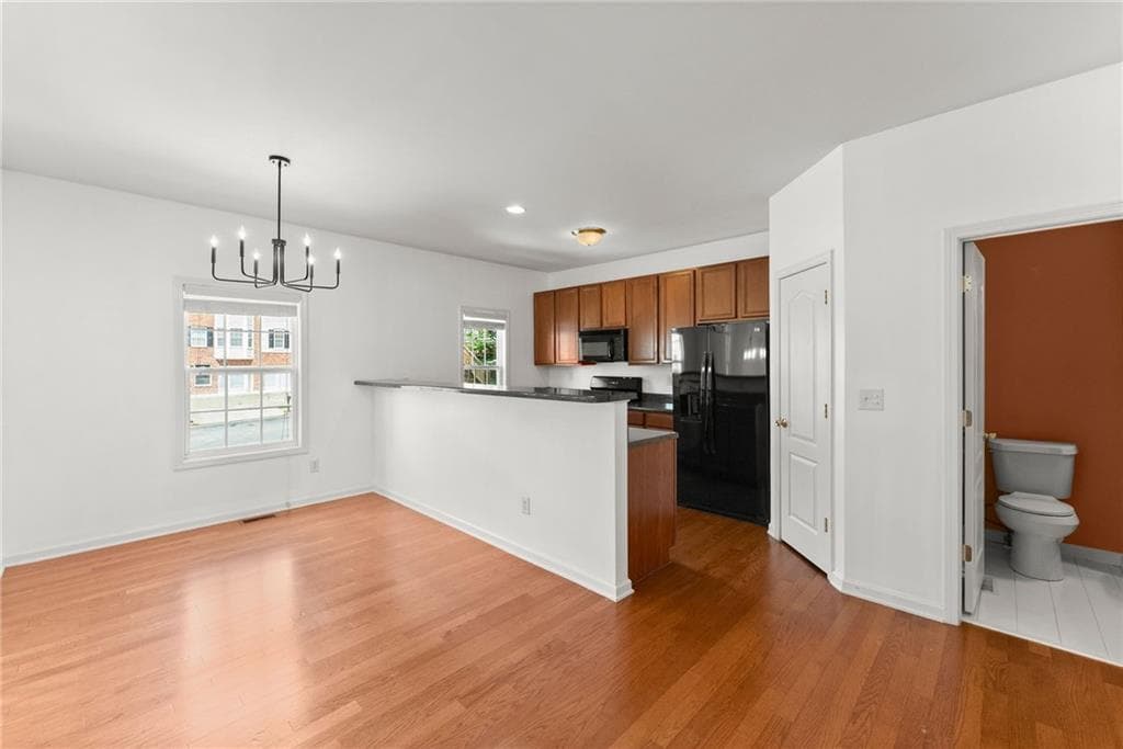 3 bedroom, 4 bathroom, 2,130 sq ft townhouse for sale at 446 Sandtrap Lane, Buford, GA 30518 — photo 5