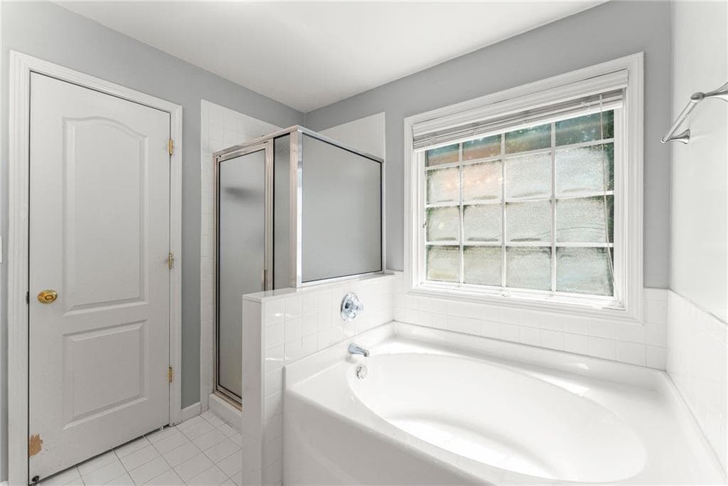 3 bedroom, 4 bathroom, 2,130 sq ft townhouse for sale at 446 Sandtrap Lane, Buford, GA 30518 — photo 10