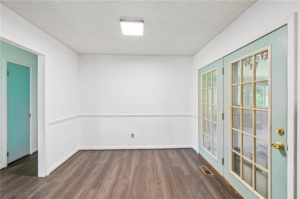 3 bedroom, 2 bathroom, 1,823 sq ft single family residence for sale at 911 Grant Town Road, Munford, AL 36268 — photo 5