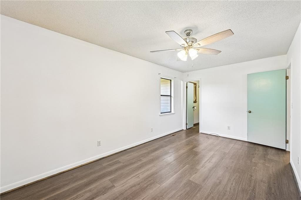 3 bedroom, 2 bathroom, 1,823 sq ft single family residence for sale at 911 Grant Town Road, Munford, AL 36268 — photo 9