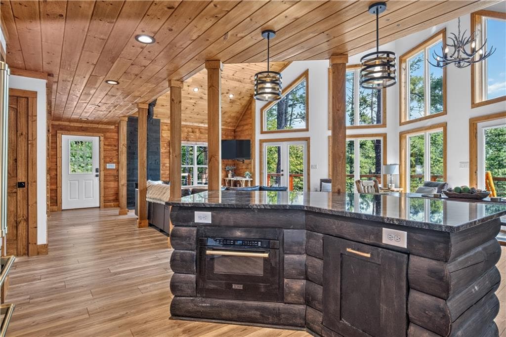 5 bedroom, 4 bathroom, 3,151 sq ft single family residence for sale at 643 Woodstone Trail, Ellijay, GA 30540 — photo 10