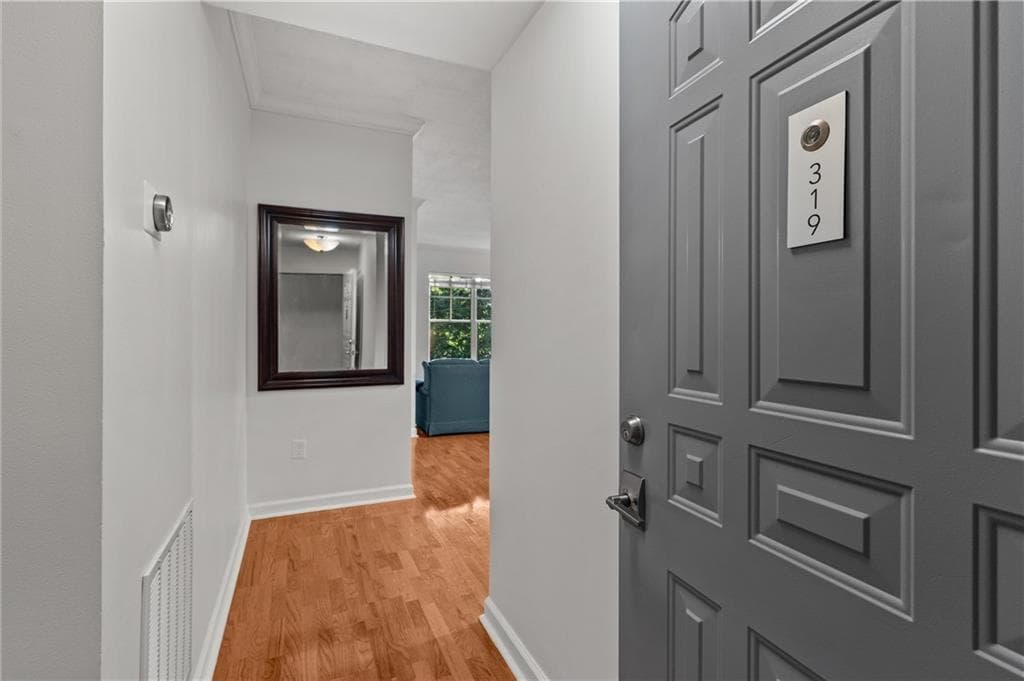 2 bedroom, 2 bathroom, 1,169 sq ft condominium for sale at 1101 Juniper Street #319, Atlanta, GA 30309 — photo 7