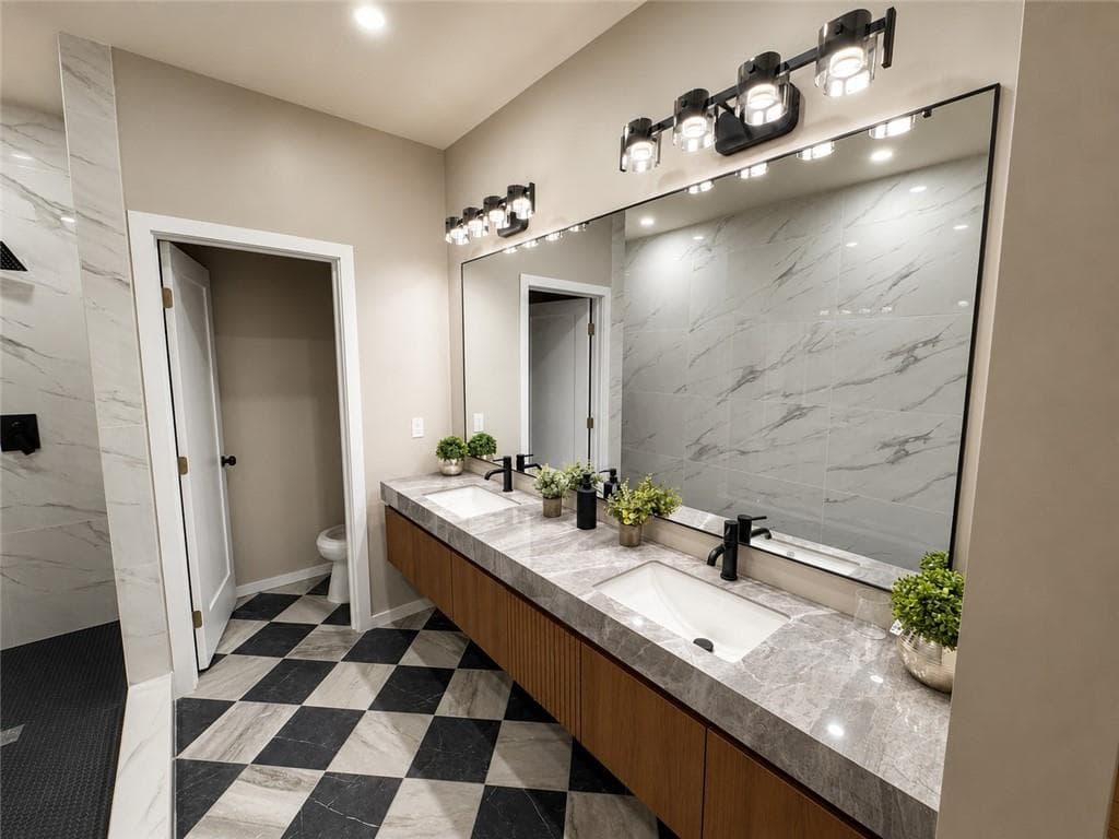 5 bedroom, 6 bathroom, 3,000 sq ft single family residence for sale at 445 Sunset Avenue, Atlanta, GA 30318 — photo 6