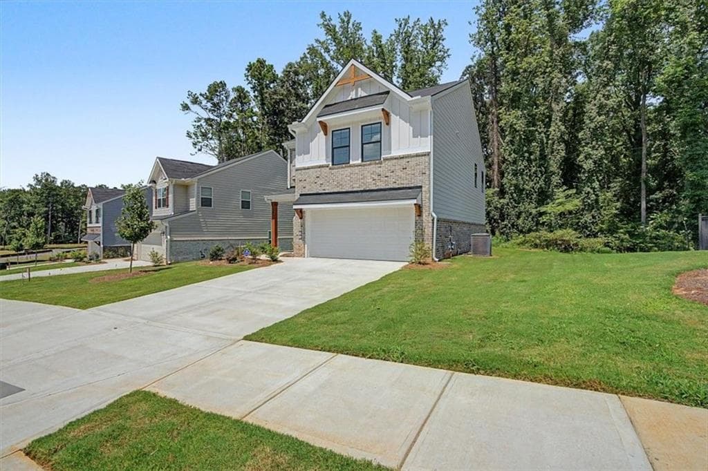 4 bedroom, 3 bathroom, 1,912 sq ft single family residence for sale at 2030 Linda Drive, Austell, GA 30168 — photo 3