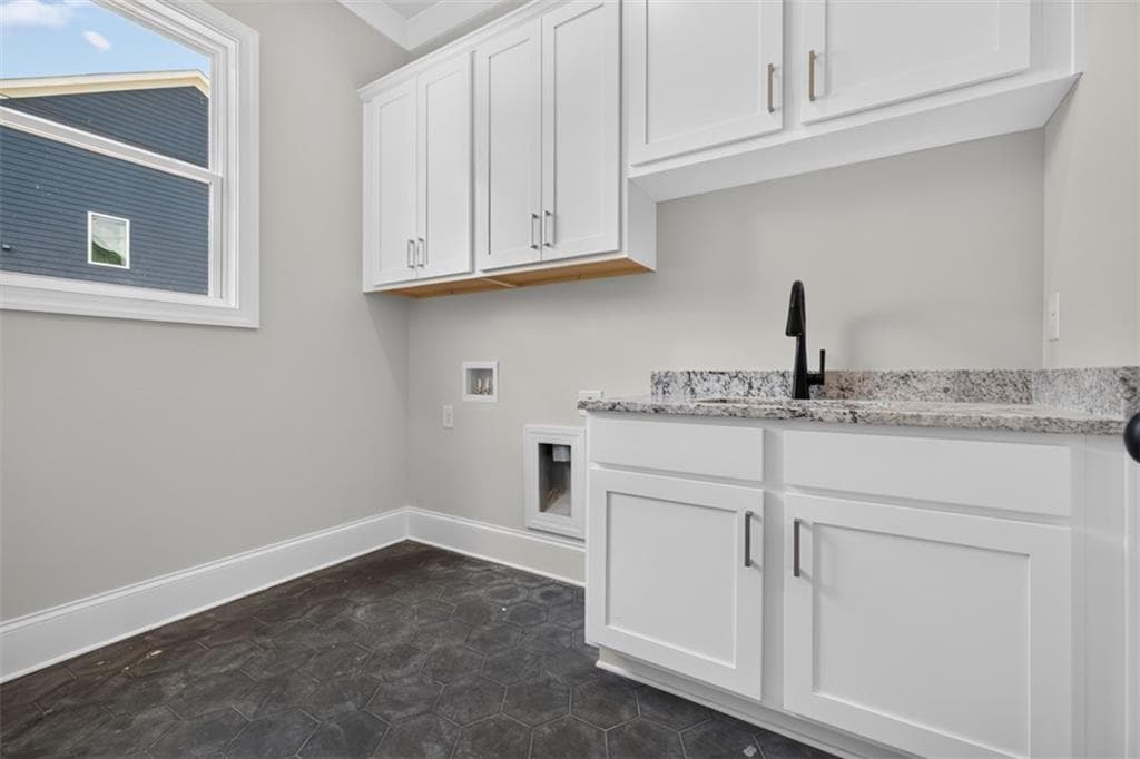 4 bedroom, 4 bathroom, 3,112 sq ft single family residence for sale at 5816 Mitchell Street, Flowery Branch, GA 30542 — photo 6