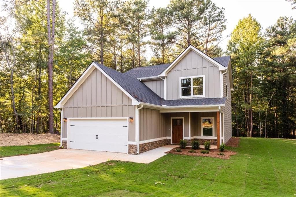 4 bedroom, 3 bathroom, 2,205 sq ft single family residence for sale at 3705 Stone Lea Drive, Oxford, GA 30054