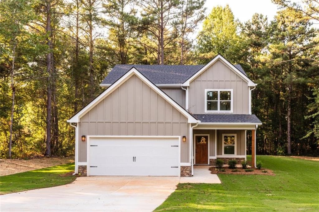 4 bedroom, 3 bathroom, 2,205 sq ft single family residence for sale at 3705 Stone Lea Drive, Oxford, GA 30054 — photo 2