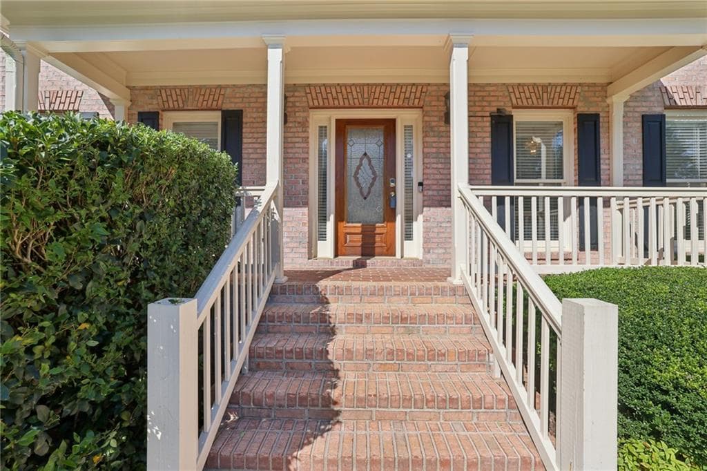 4 bedroom, 5 bathroom, 4,614 sq ft single family residence for sale at 100 Harmony Point Cove, Lilburn, GA 30047 — photo 3