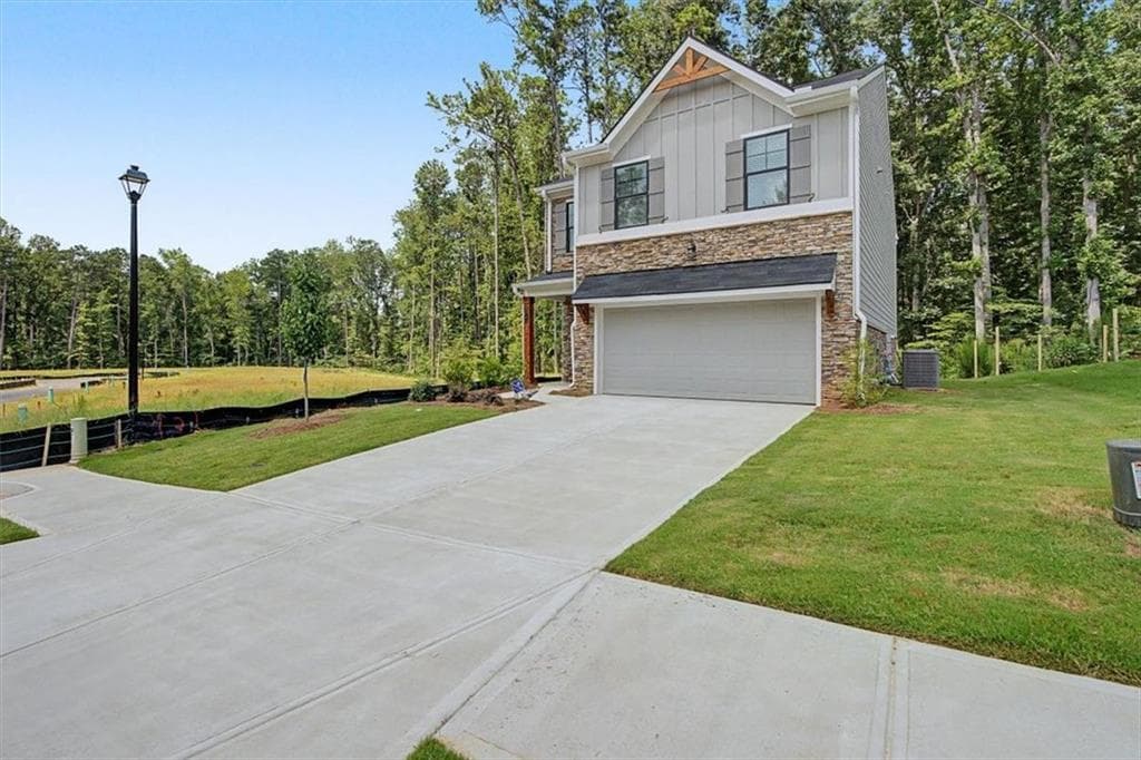 4 bedroom, 3 bathroom, 1,912 sq ft single family residence for sale at 2042 Linda Drive, Mableton, GA 30126 — photo 3