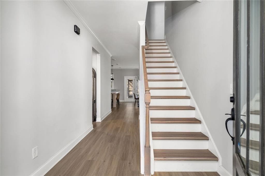 6 bedroom, 5 bathroom, 3,638 sq ft single family residence for sale at 233 Mountain Ashe Lane, Dallas, GA 30132 — photo 4