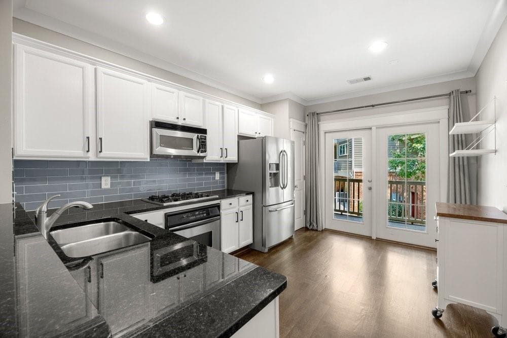 2 bedroom, 2 bathroom, 1,200 sq ft condominium for sale at 655 Mead Street 81, Atlanta, GA 30312 — photo 10