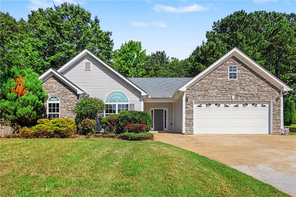 3 bedroom, 2 bathroom, 2,289 sq ft single family residence for sale at 187 Ivey Lake Parkway, Temple, GA 30179