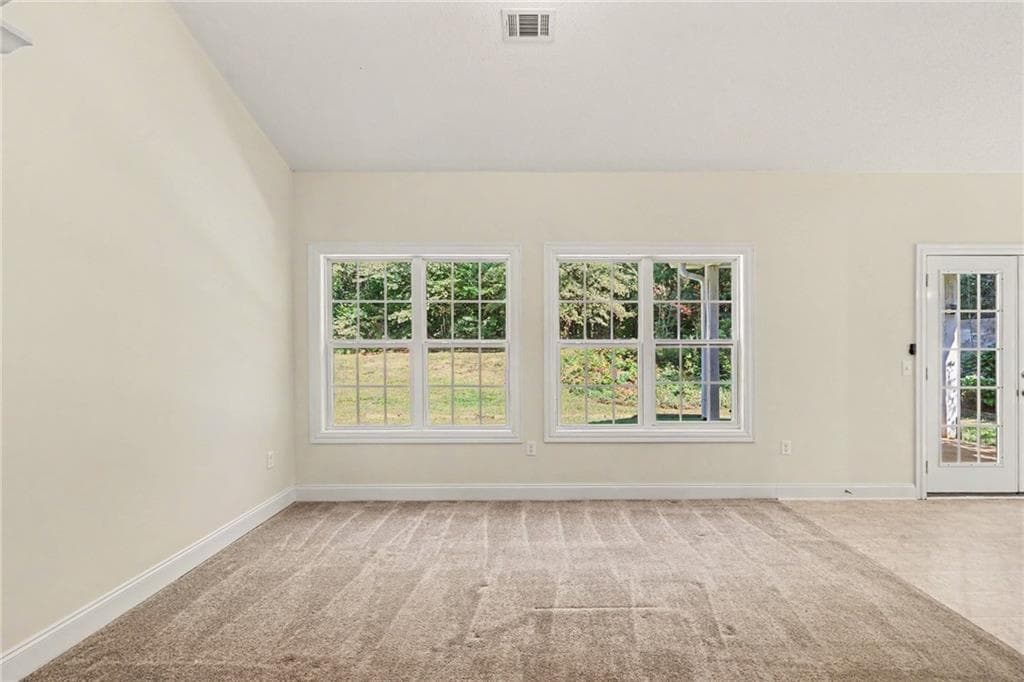 3 bedroom, 2 bathroom, 2,289 sq ft single family residence for sale at 187 Ivey Lake Parkway, Temple, GA 30179 — photo 10