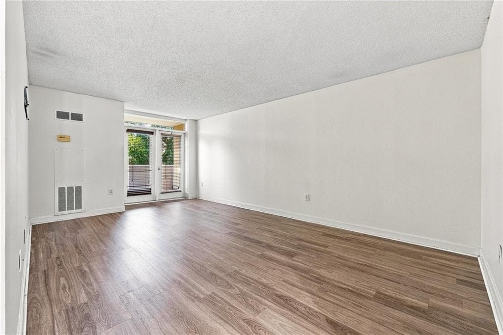 2 bedroom, 1 bathroom, 1,014 sq ft condominium for rent at 375 Ralph Mcgill Boulevard 401, Atlanta, GA 30312 for $1,495 a month — photo 1 of 42
