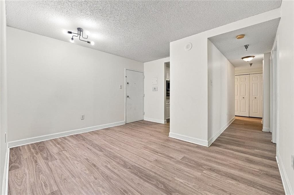 2 bedroom, 1 bathroom, 1,014 sq ft condominium for rent at 375 Ralph Mcgill Boulevard 401, Atlanta, GA 30312 for $1,495 a month — photo 9