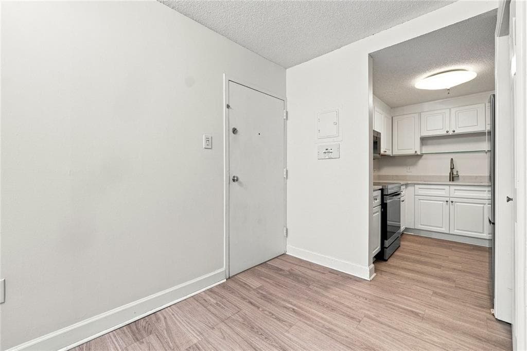 2 bedroom, 1 bathroom, 1,014 sq ft condominium for rent at 375 Ralph Mcgill Boulevard 401, Atlanta, GA 30312 for $1,495 a month — photo 10