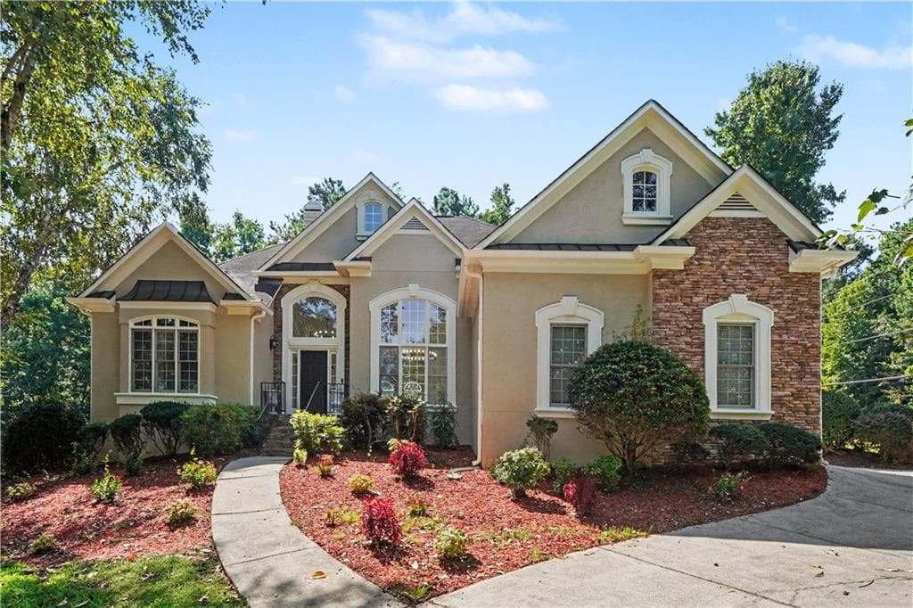 4 bedroom, 4 bathroom, 2,434 sq ft single family residence for rent at 4315 Rosemont Drive, Douglasville, GA 30135 for $2,900 a month — photo 2