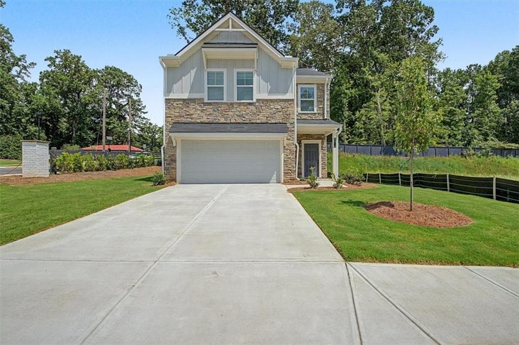 4 bedroom, 3 bathroom, 1,912 sq ft single family residence for sale at 5915 Titan Lane, Mableton, GA 30126 — photo 2