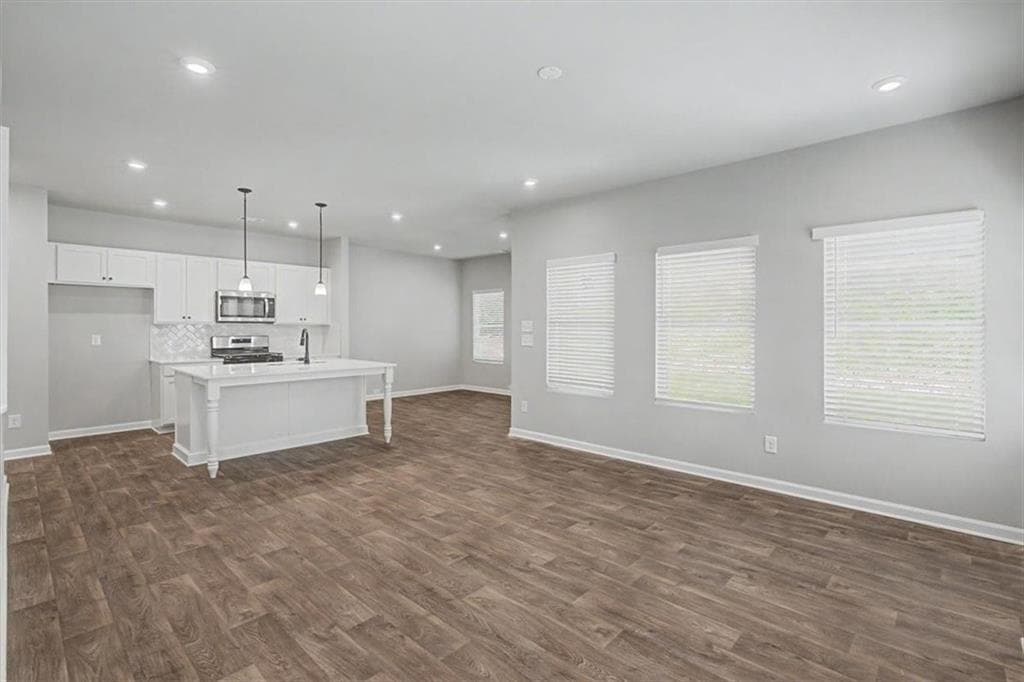 4 bedroom, 3 bathroom, 1,912 sq ft single family residence for sale at 5915 Titan Lane, Mableton, GA 30126 — photo 9