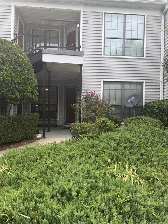 2 bedroom, 2 bathroom, 941 sq ft condominium for sale at 767 Windchase Lane, Stone Mountain, GA 30083