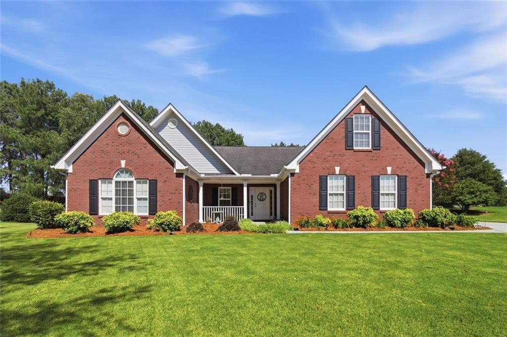 4 bedroom, 2 bathroom, 2,734 sq ft single family residence under contract at 1408 Hidden Cove, Loganville, GA 30052