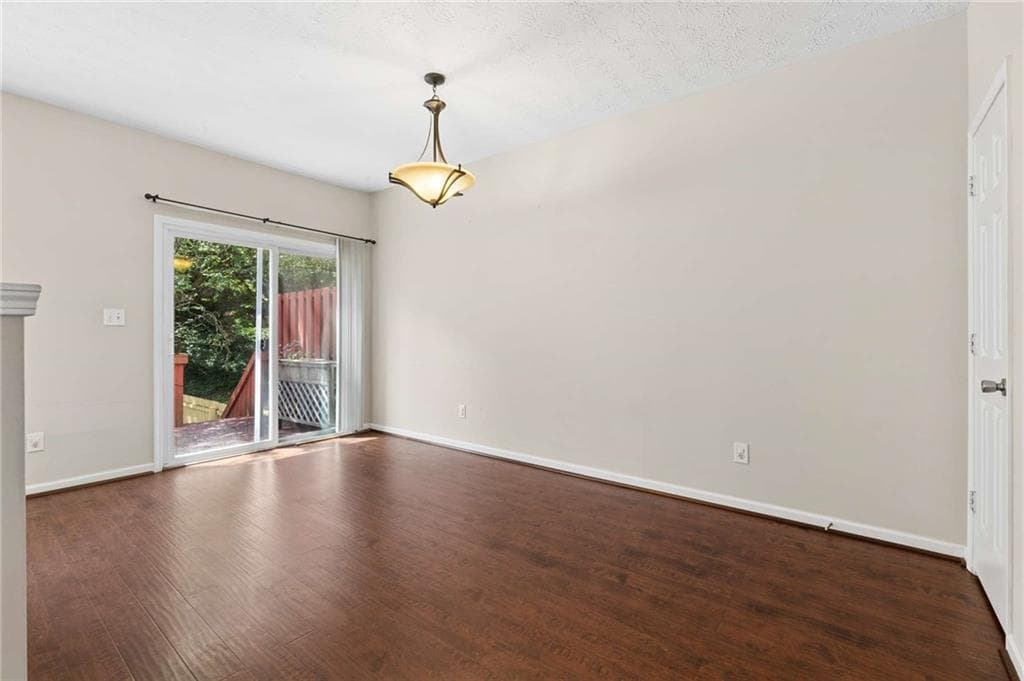 3 bedroom, 3 bathroom, 1,420 sq ft townhouse for sale at 2076 Pinnacle Pointe Drive, Norcross, GA 30071 — photo 10