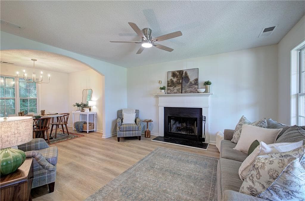 4 bedroom, 3 bathroom, 1,784 sq ft single family residence for sale at 27 Carrington Trace, Cartersville, GA 30121 — photo 5