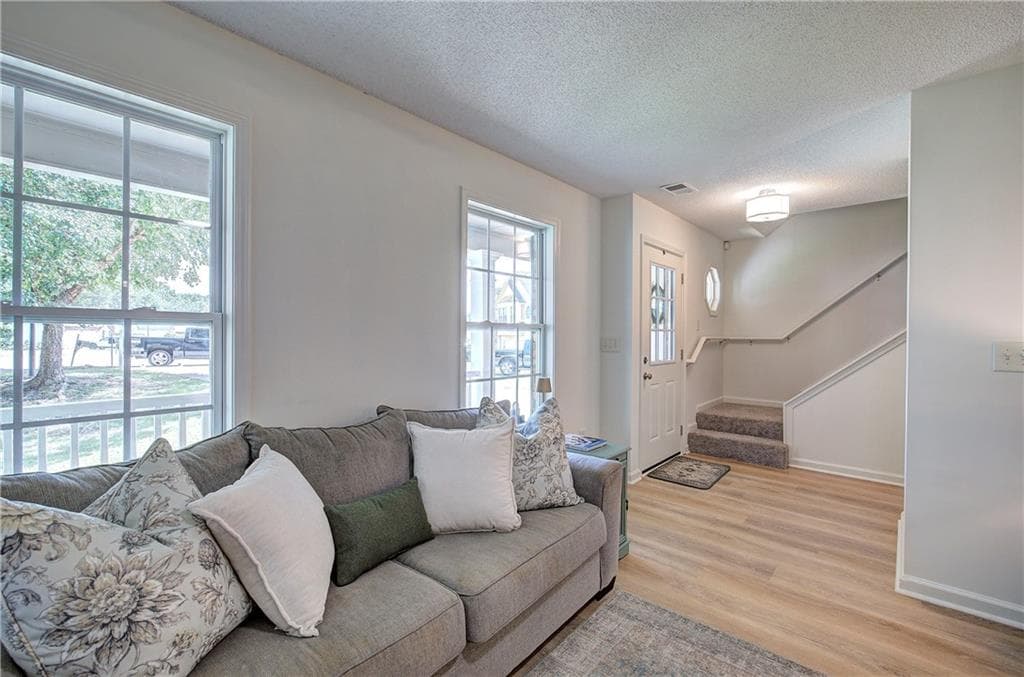 4 bedroom, 3 bathroom, 1,784 sq ft single family residence for sale at 27 Carrington Trace, Cartersville, GA 30121 — photo 7